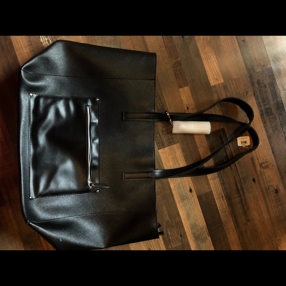 Black tote bag